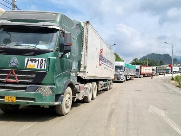 Hàng nghìn tấn nông sản được xuất khẩu qua cửa khẩu Lạng Sơn sau Tết